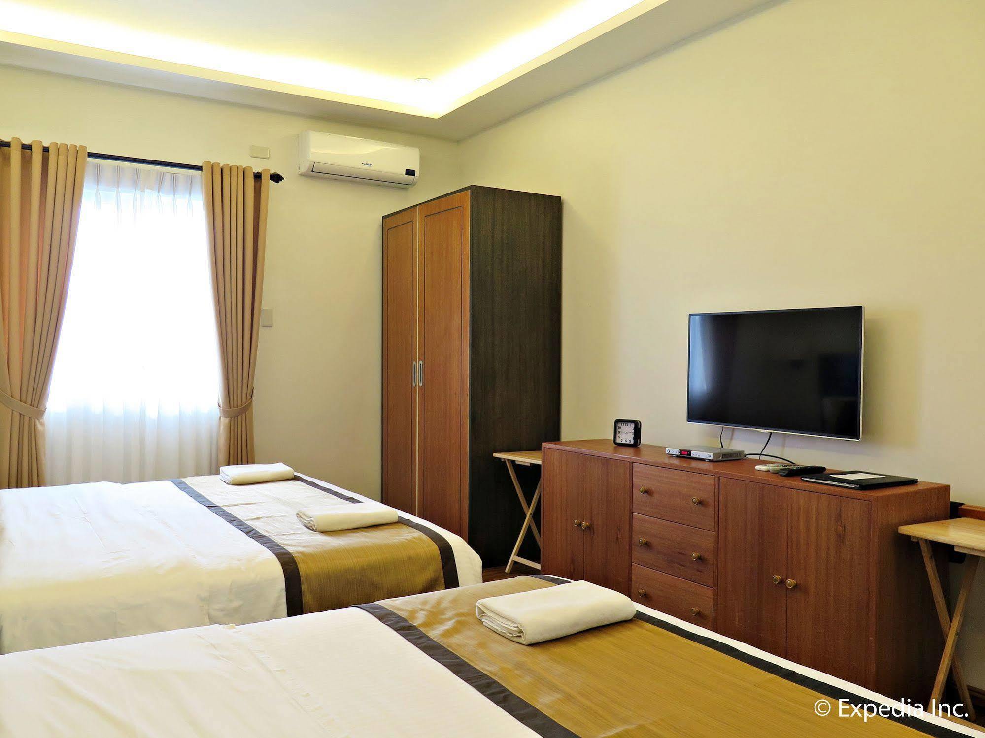 Capital O 642 The Junction Tagaytay Tagaytay City Exterior foto